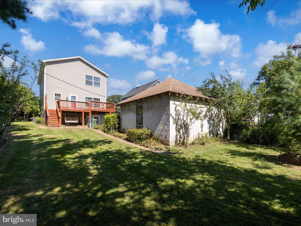 LAURAVILLE HISTORIC DISTRICT - Residential