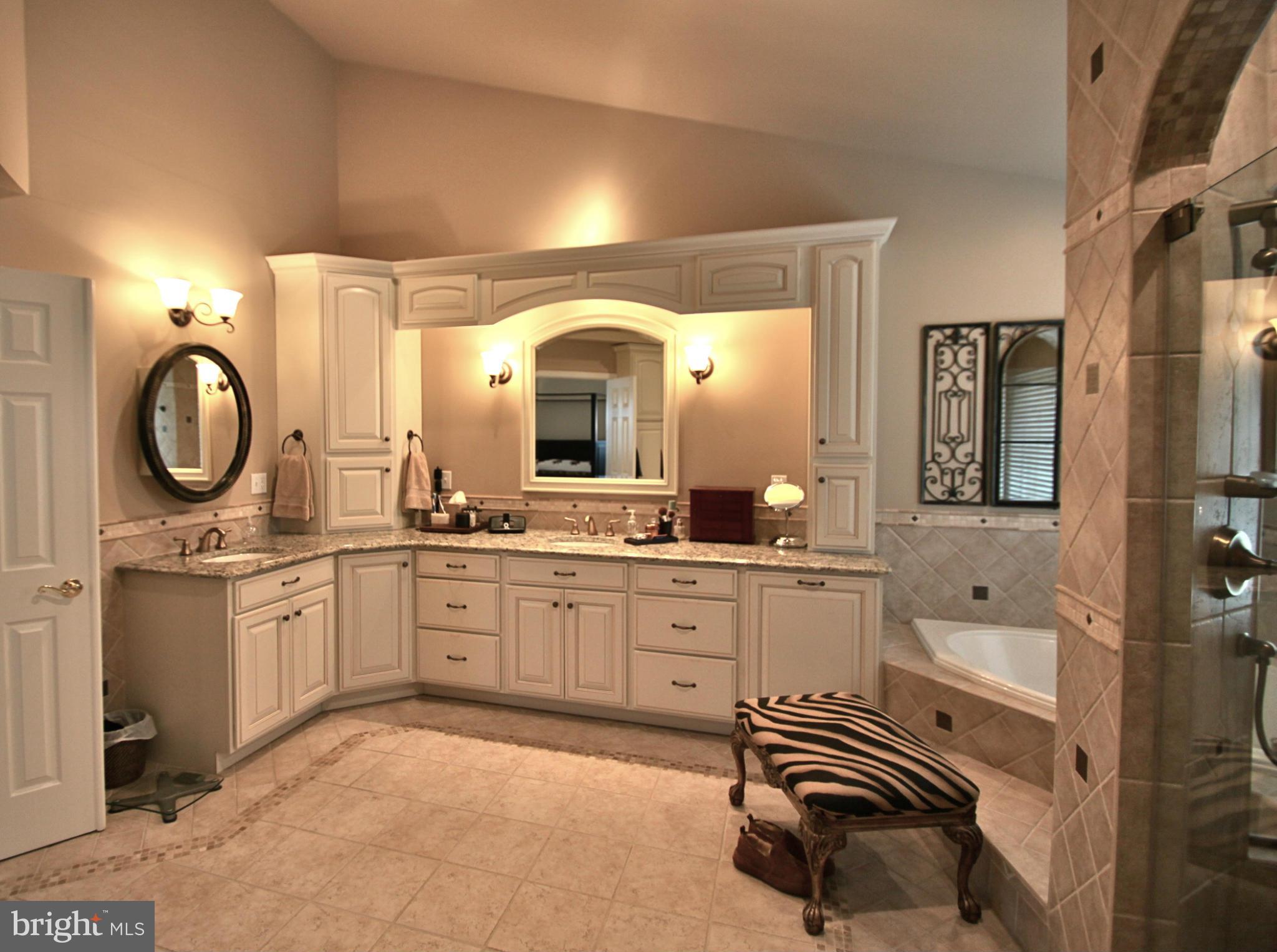 WHISPERWOOD - Residential