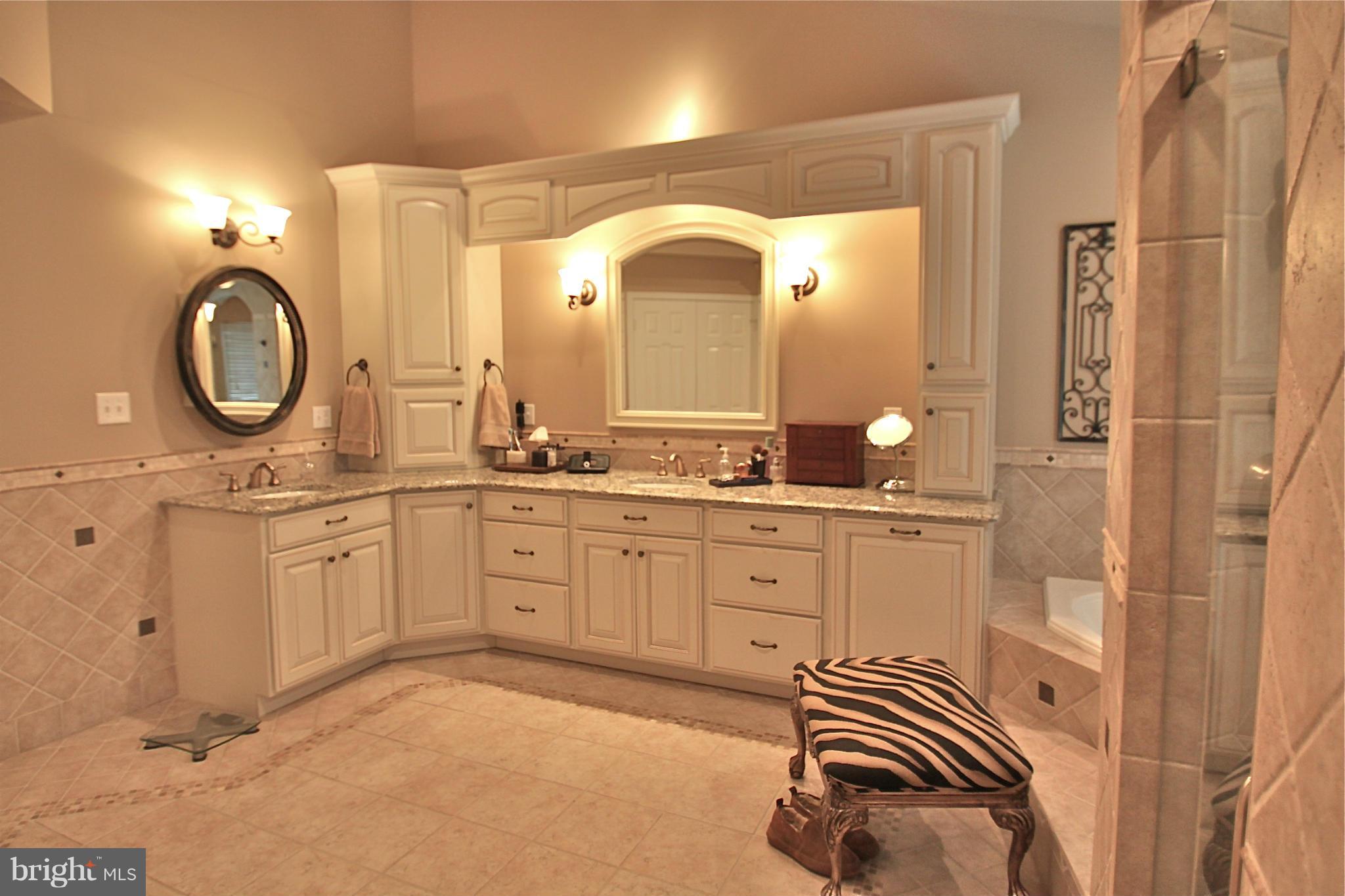 WHISPERWOOD - Residential