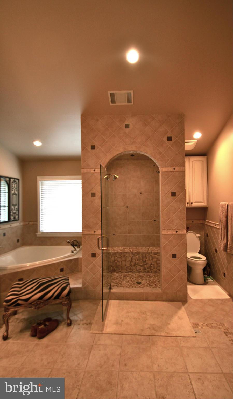 WHISPERWOOD - Residential