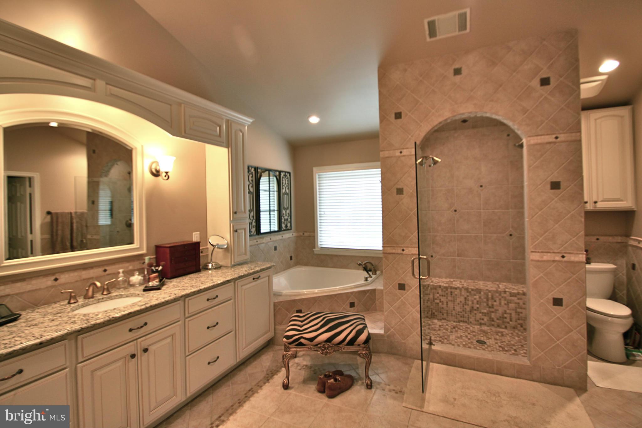 WHISPERWOOD - Residential