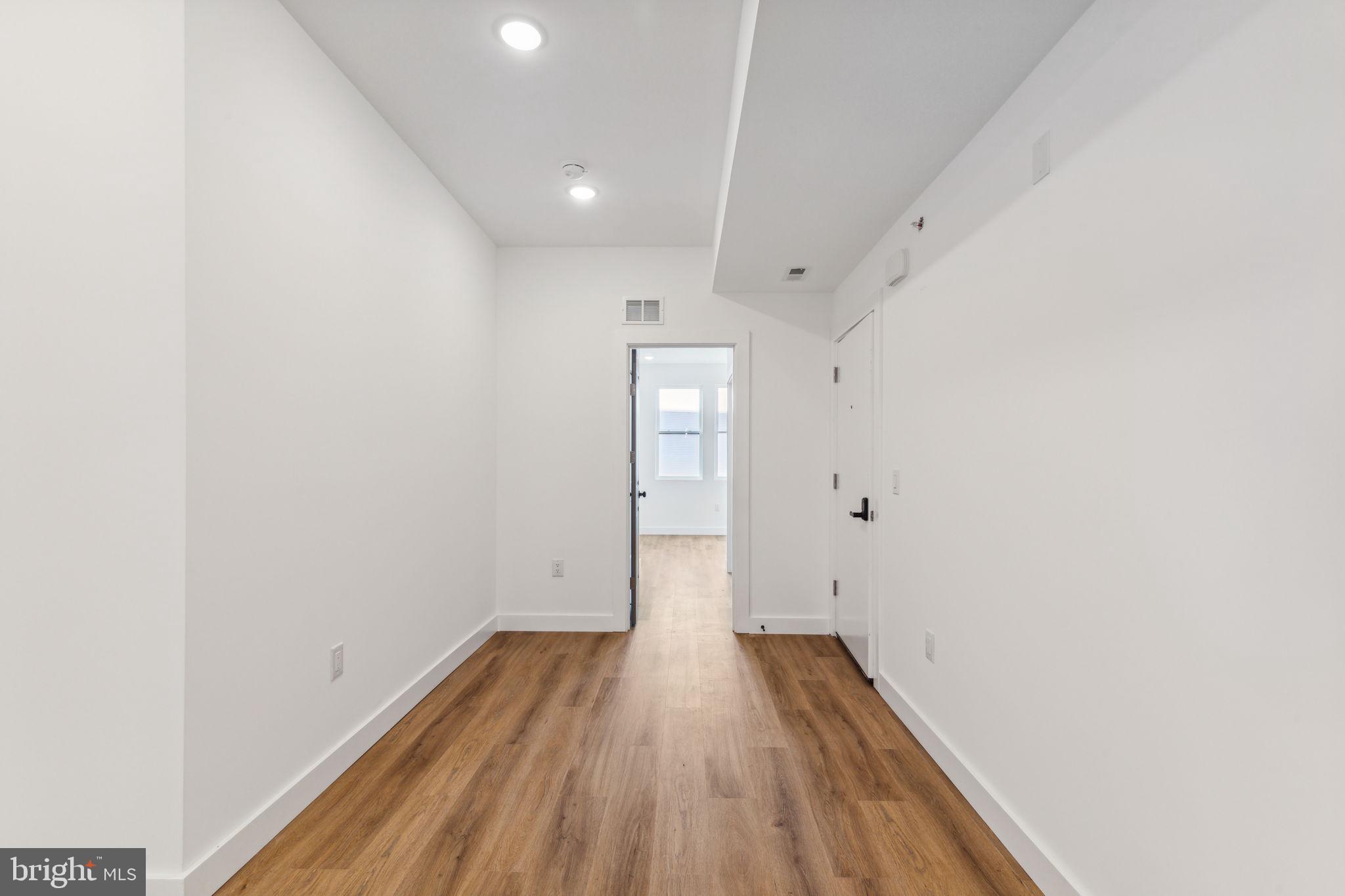 TEMPLE UNIVERSITY - Residential Lease