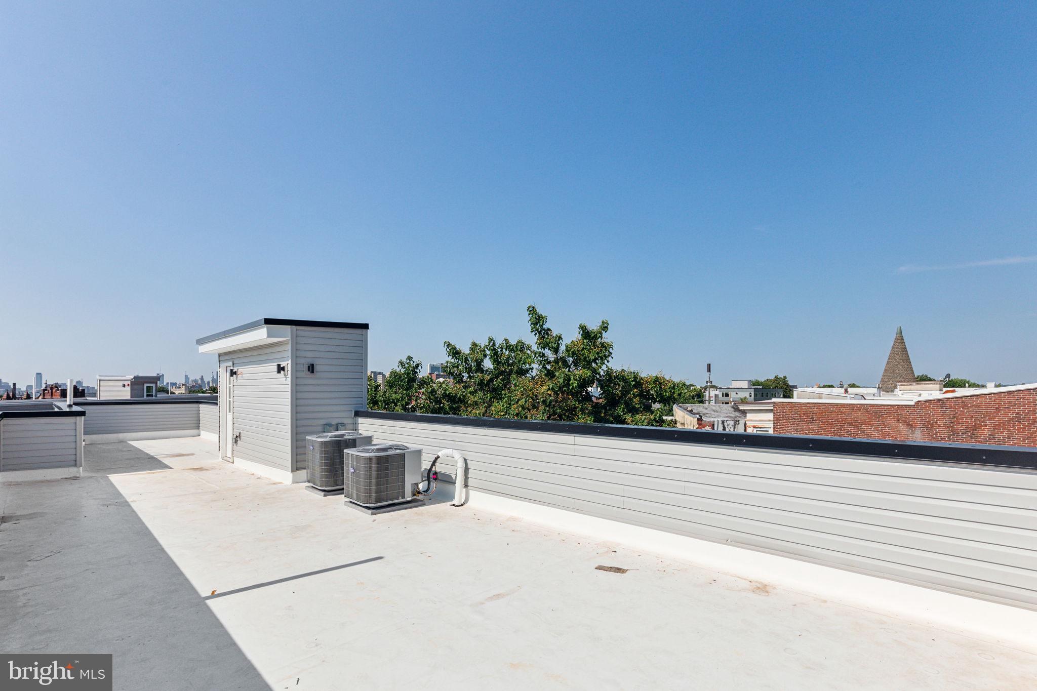 TEMPLE UNIVERSITY - Residential Lease