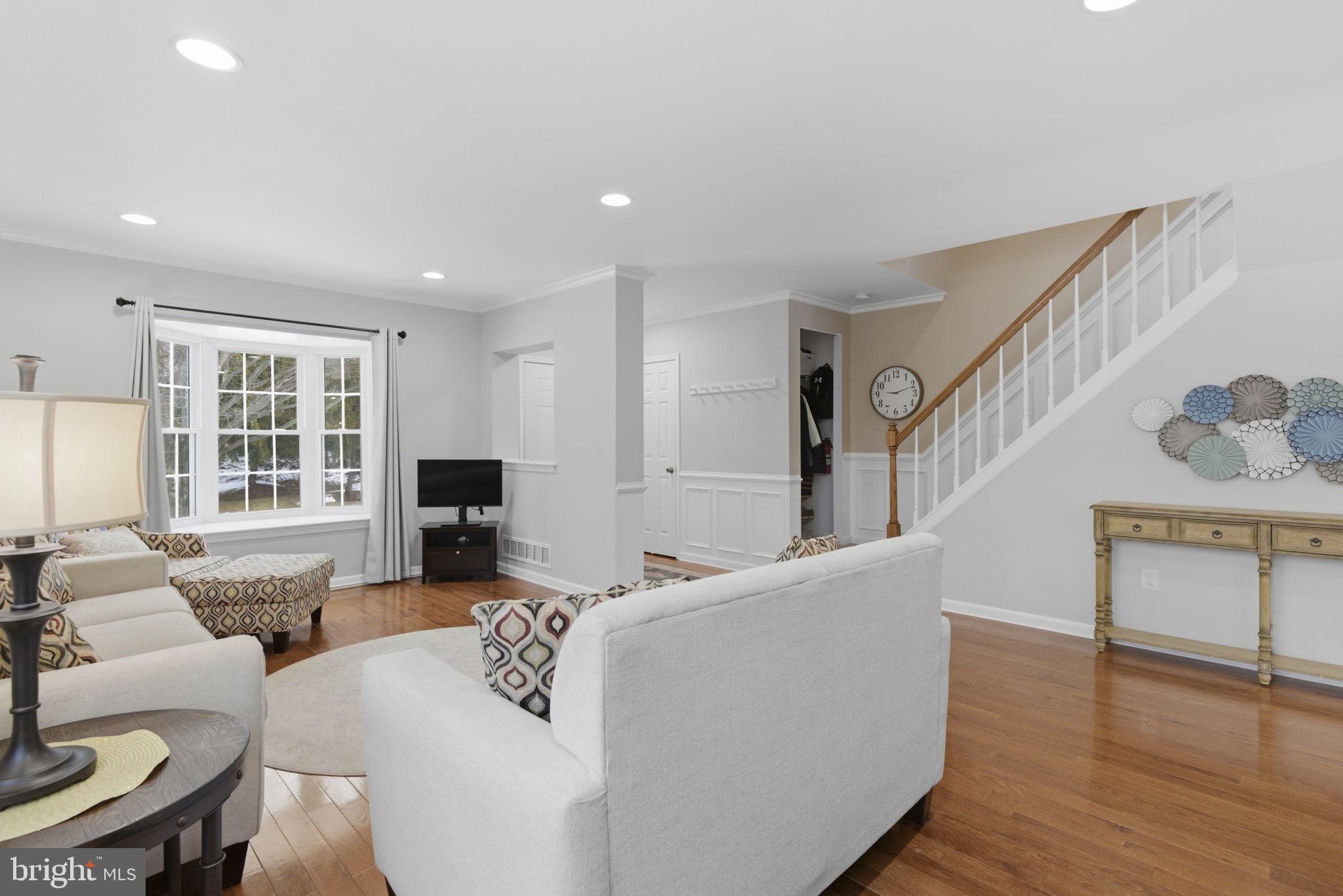 CROMWELL STATION - Residential