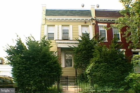 426 MANOR PLACE NW WASHINGTON DC 20010