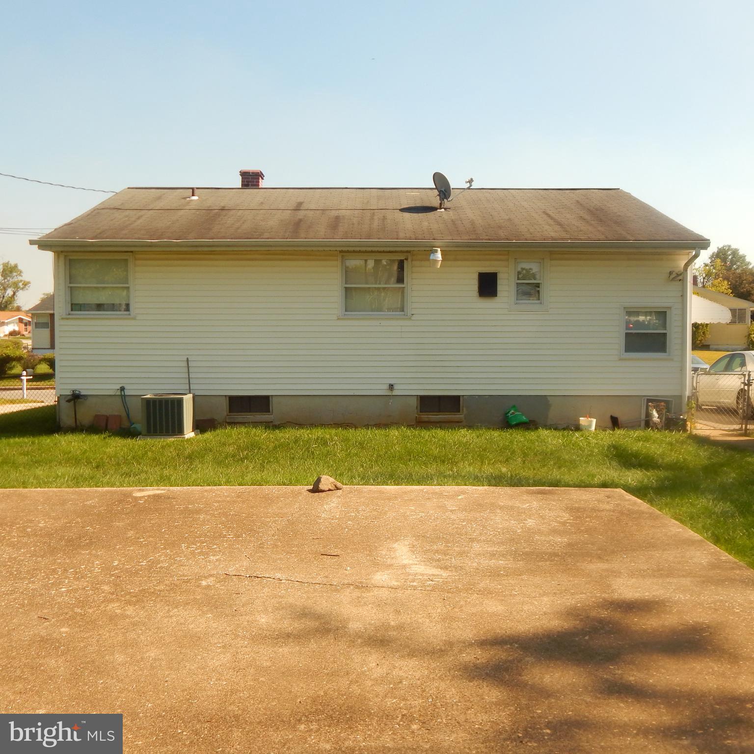 WINDSOR  MILL - Residential