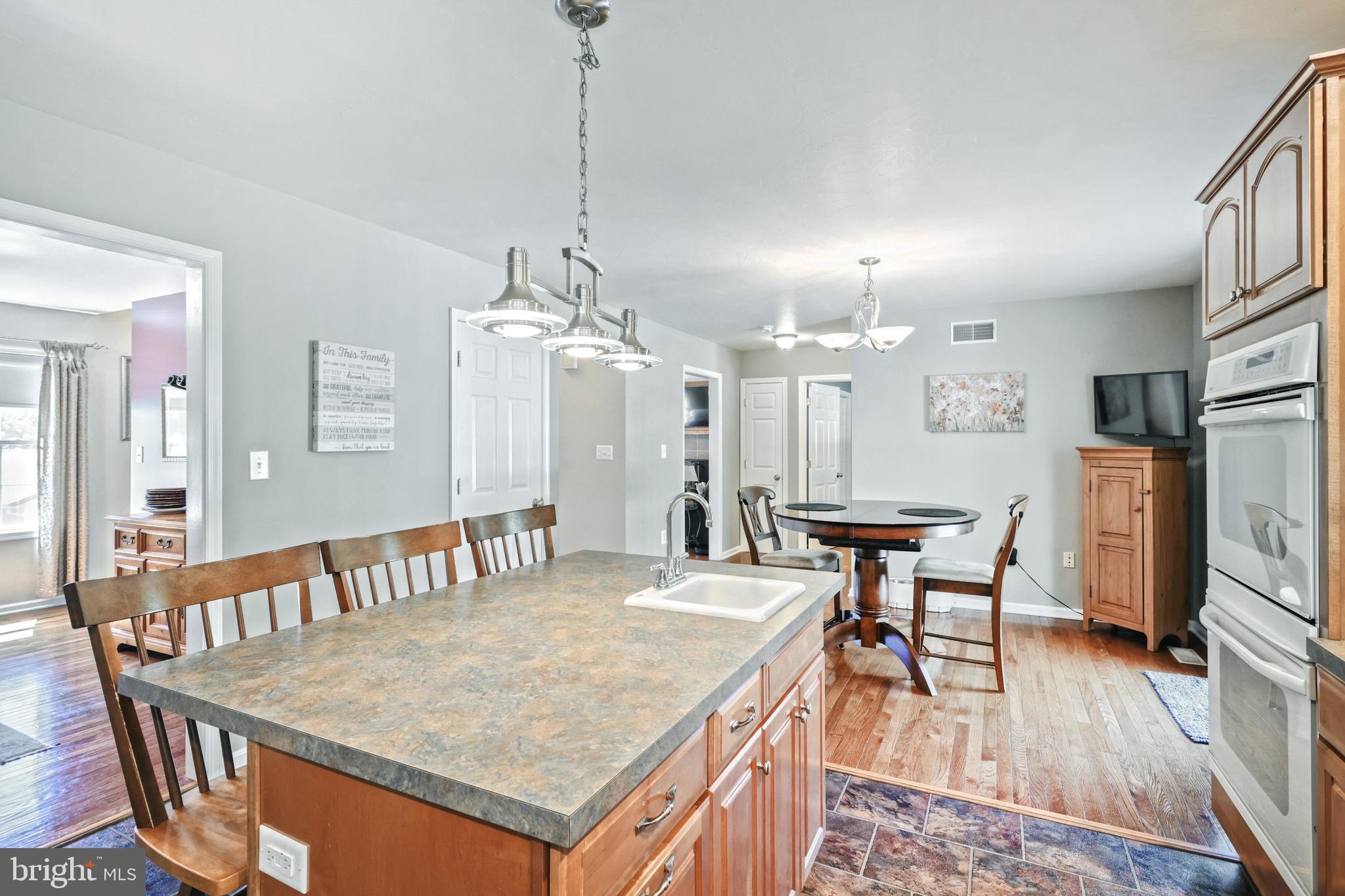 THOMASVILLE - Residential