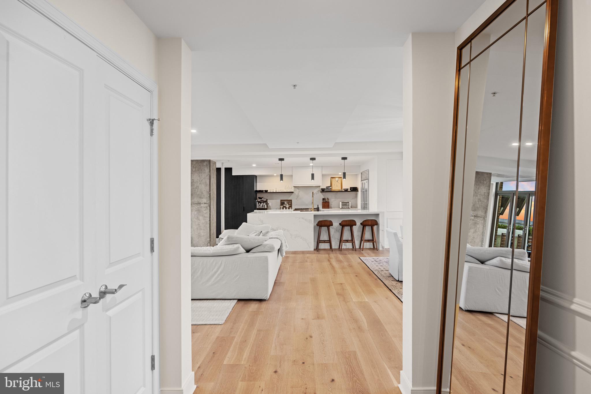 HARBOR EAST - Residential