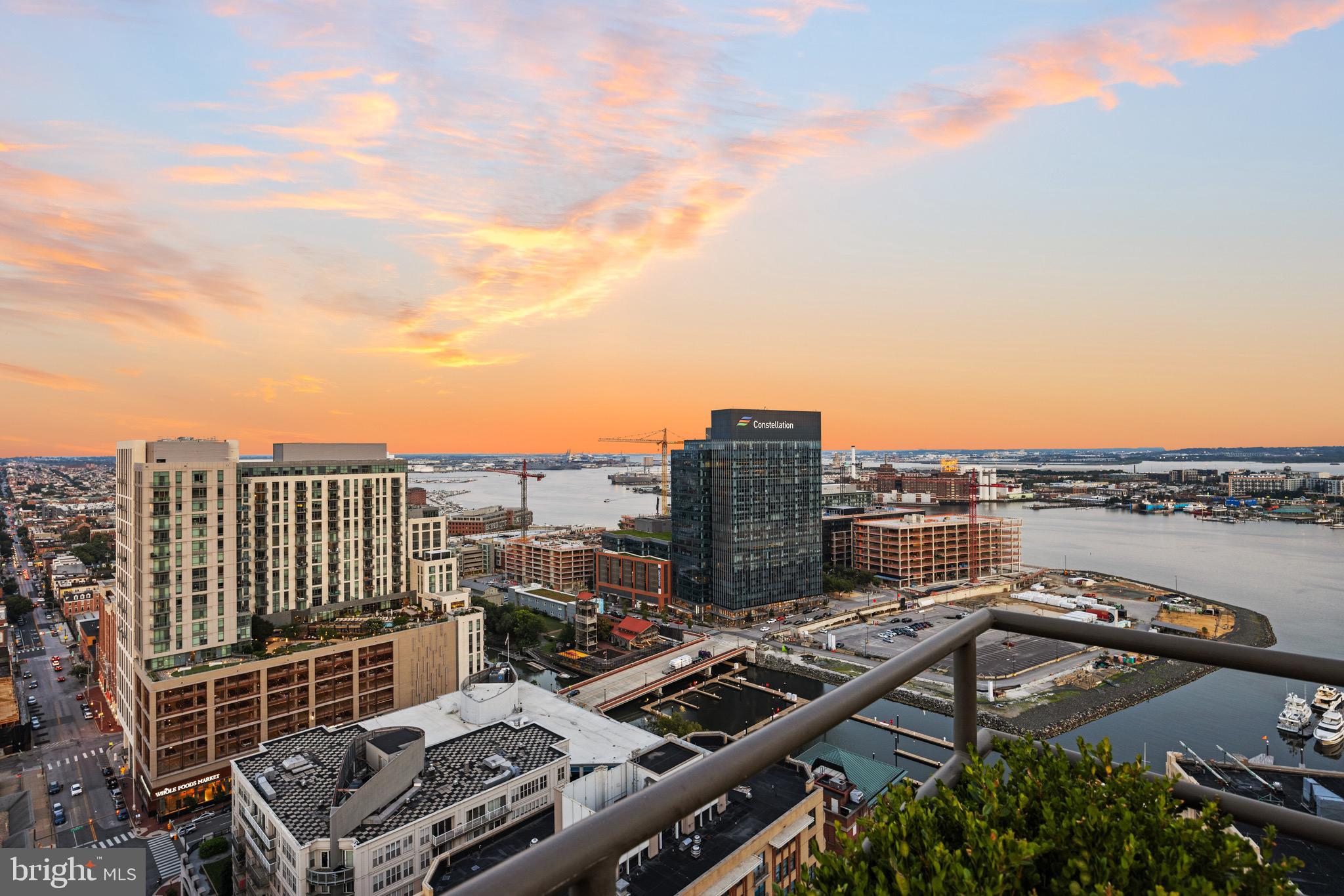 HARBOR EAST - Residential