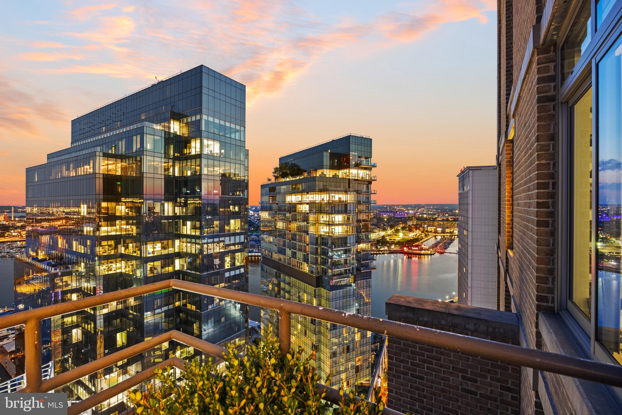 HARBOR EAST - Residential