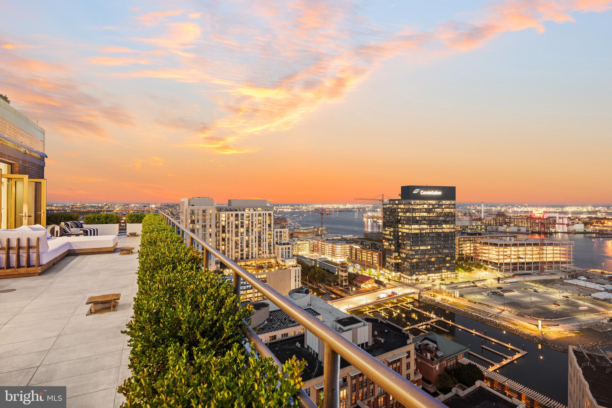 HARBOR EAST - Residential