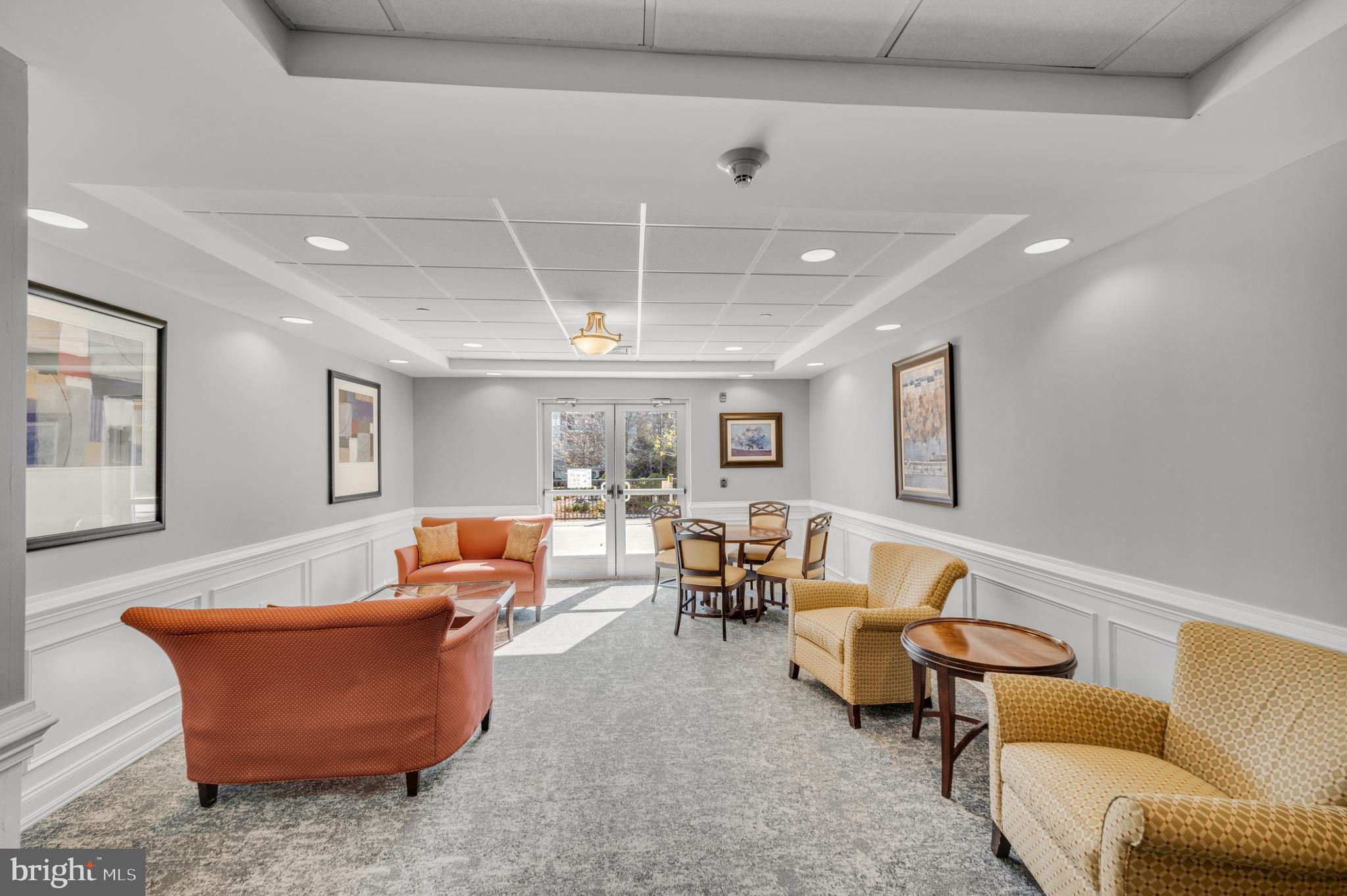 HUNTINGDON PLACE - Residential