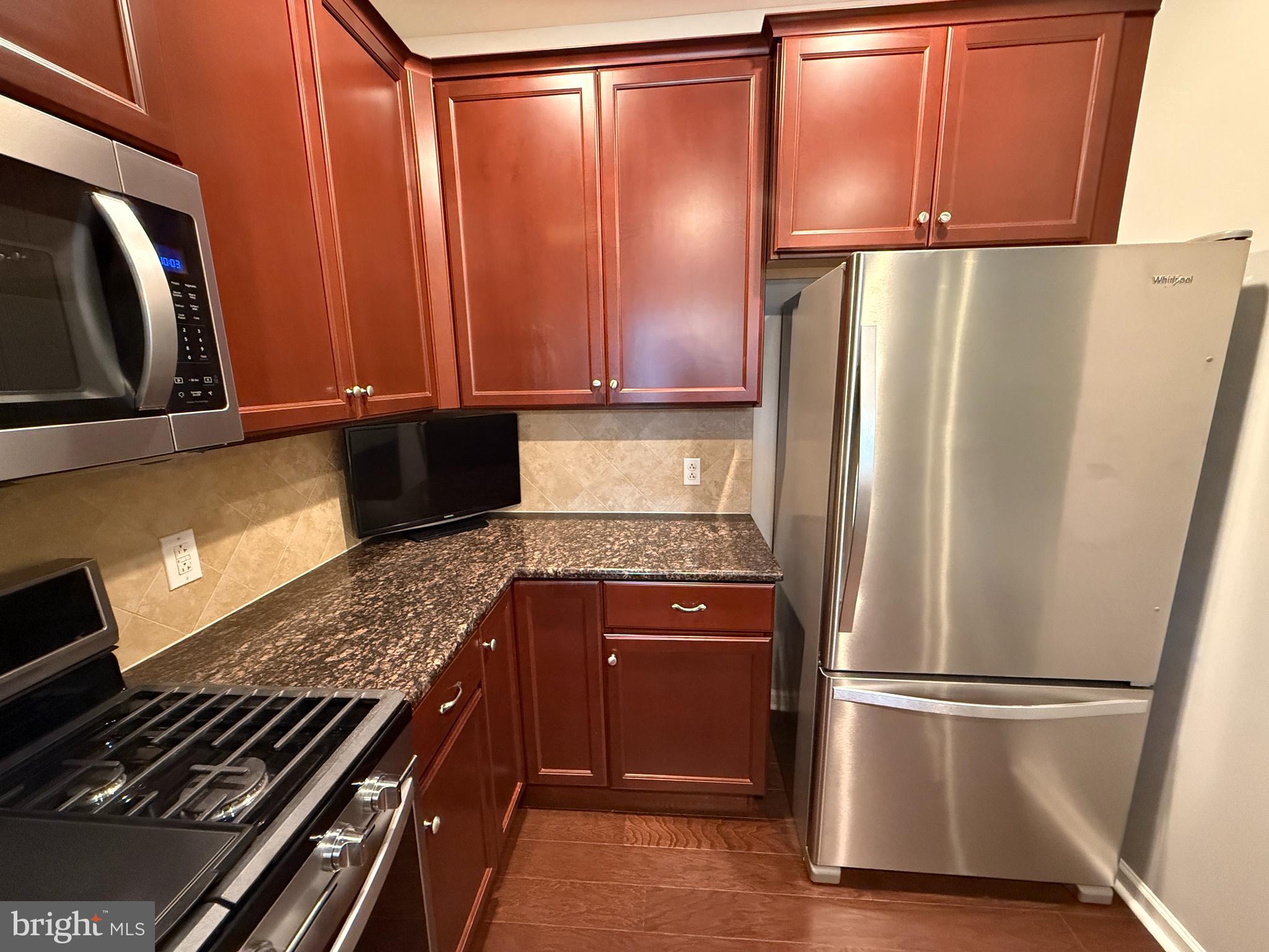 HUNTINGDON PLACE - Residential