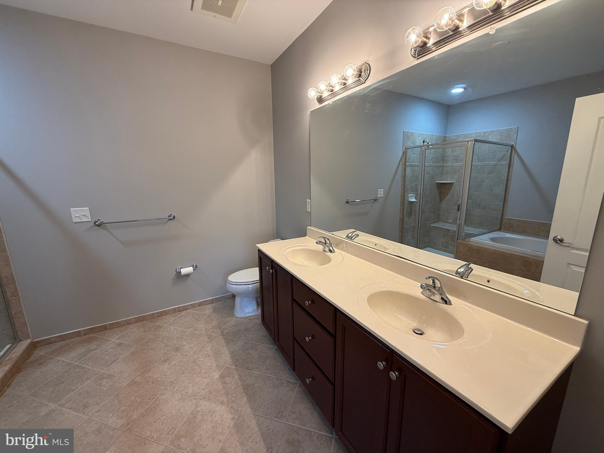 HUNTINGDON PLACE - Residential