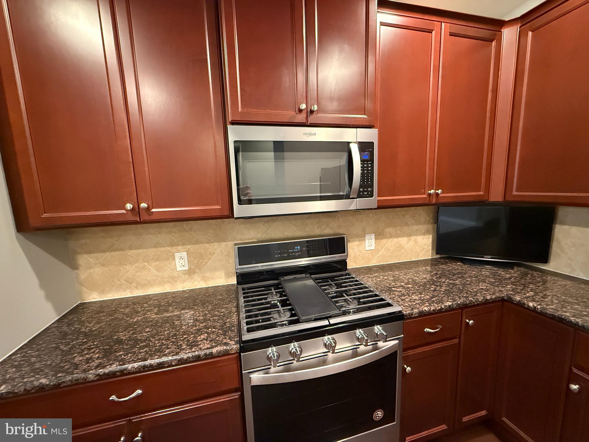 HUNTINGDON PLACE - Residential