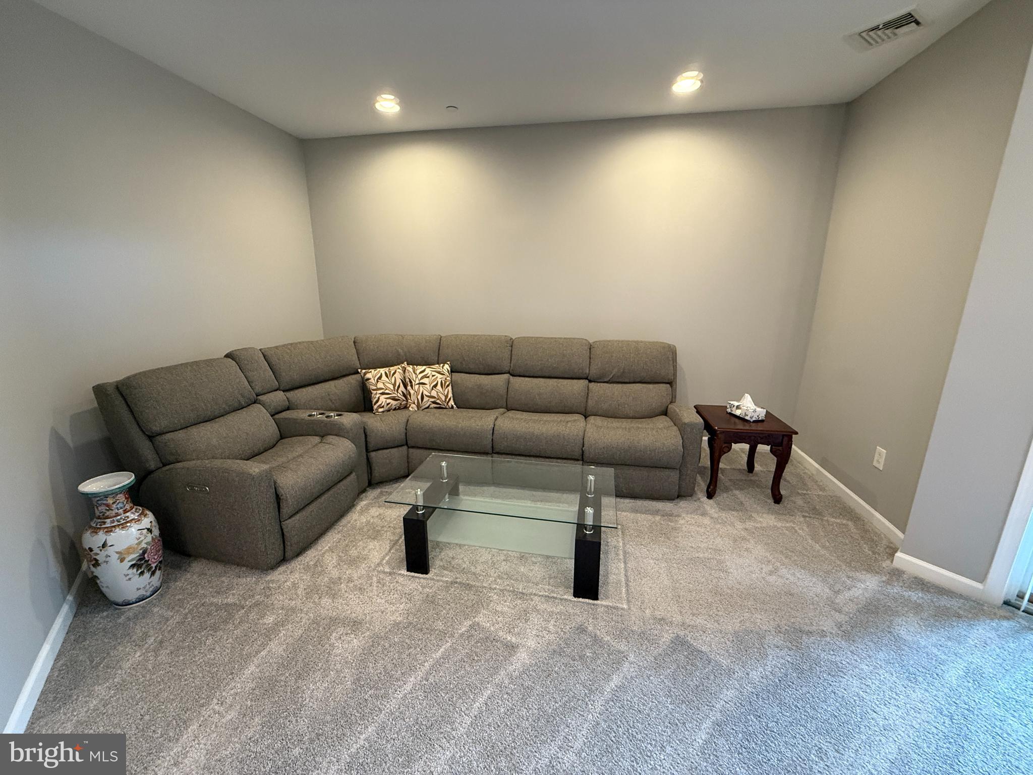 HUNTINGDON PLACE - Residential