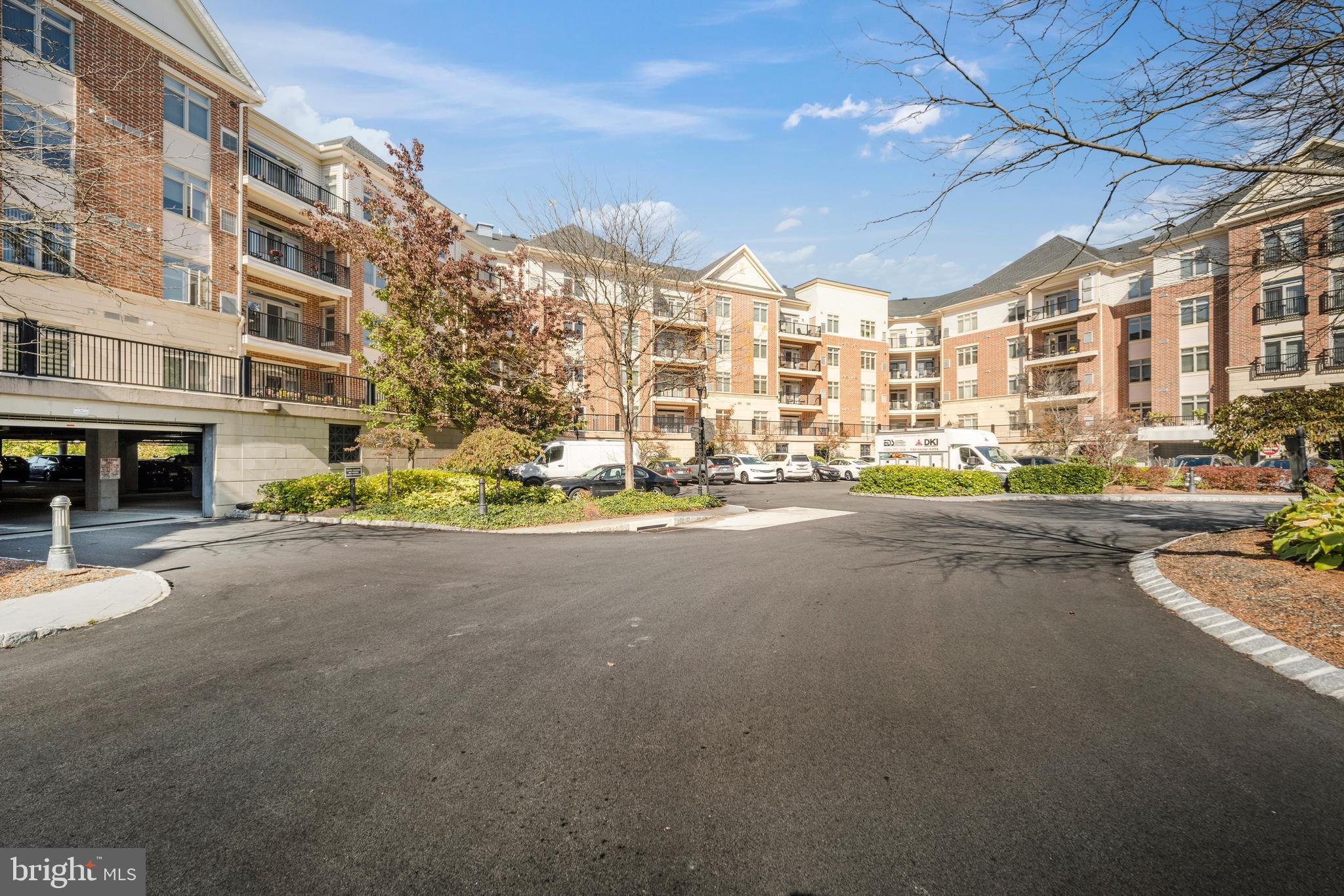 HUNTINGDON PLACE - Residential