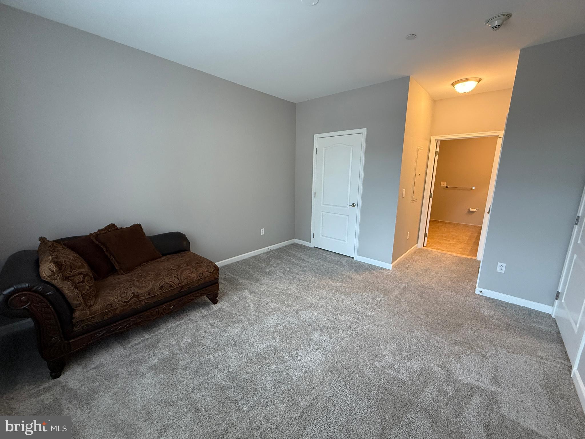 HUNTINGDON PLACE - Residential