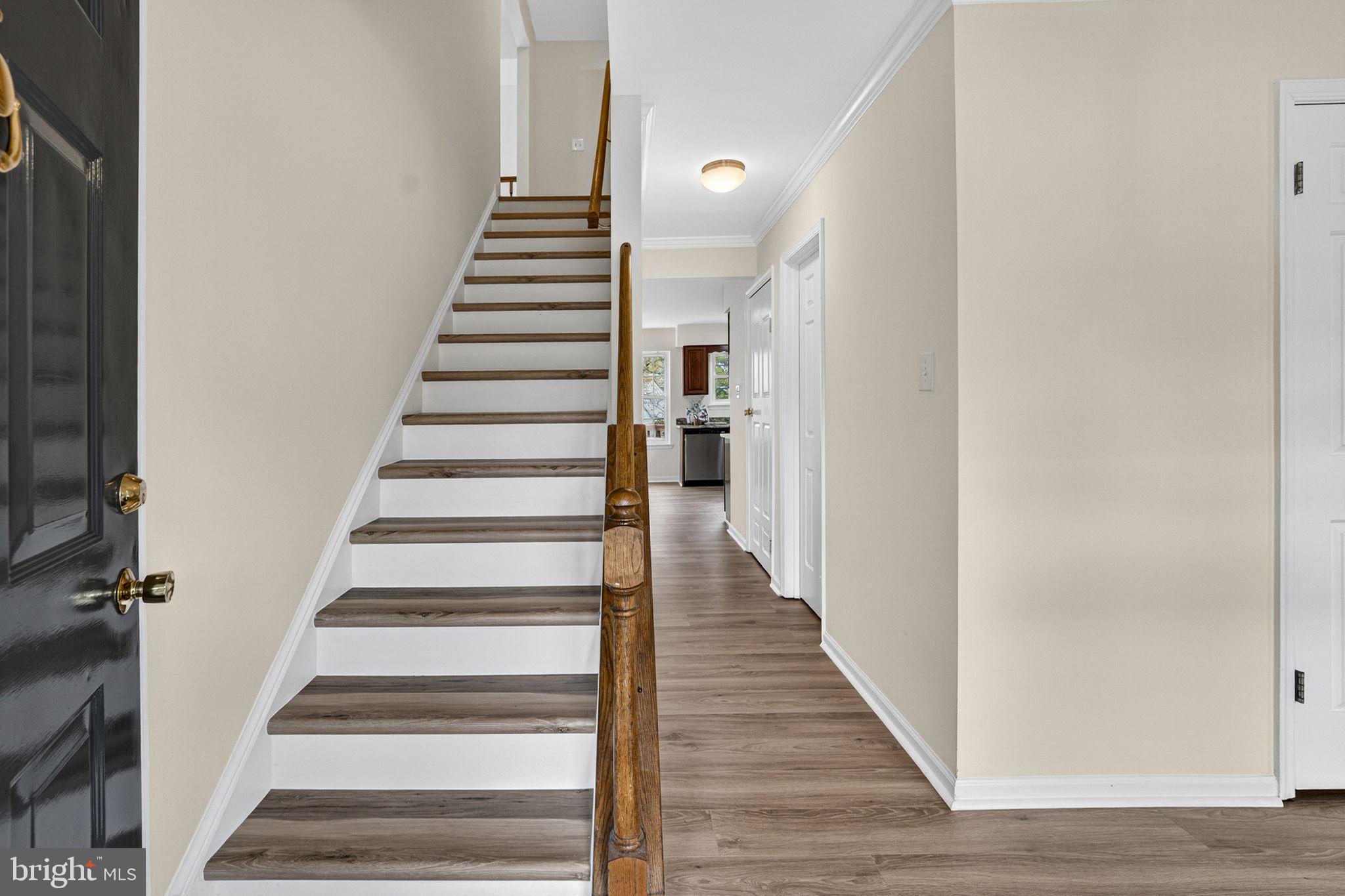 EMERALD CHASE - Residential