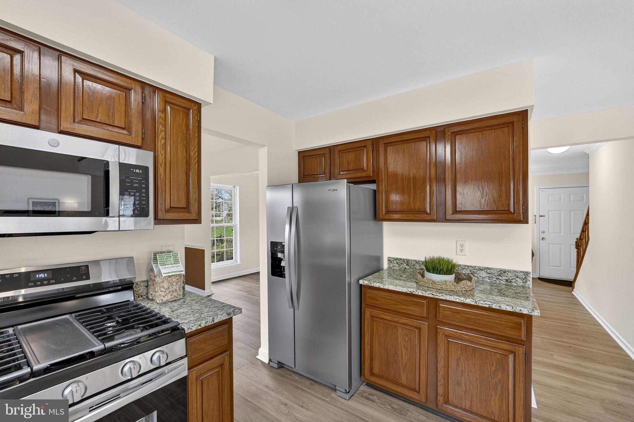 EMERALD CHASE - Residential