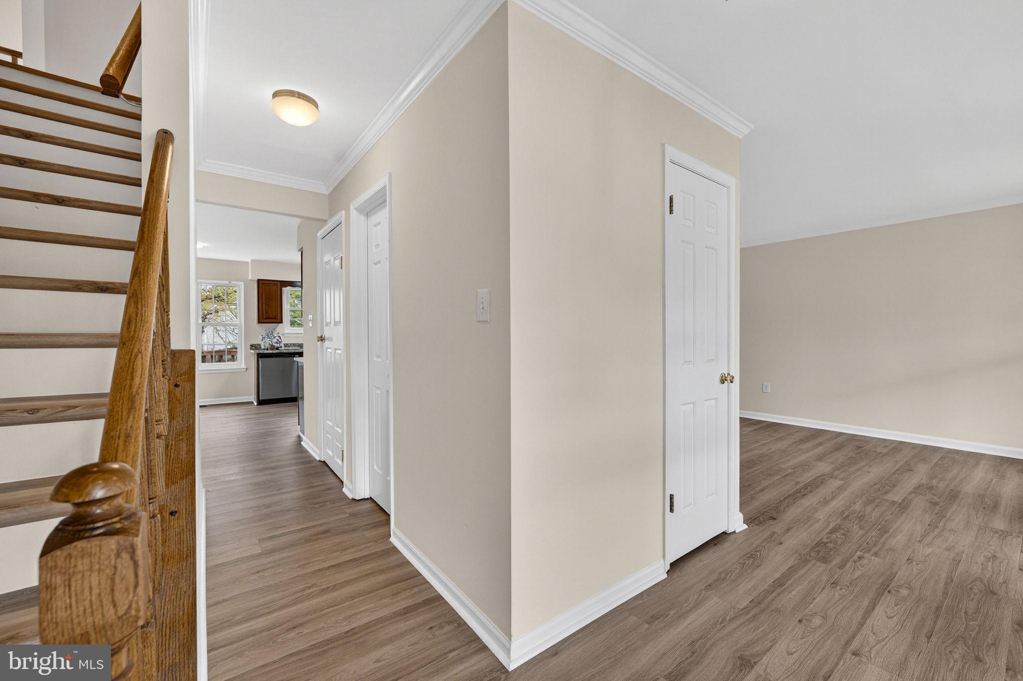 EMERALD CHASE - Residential