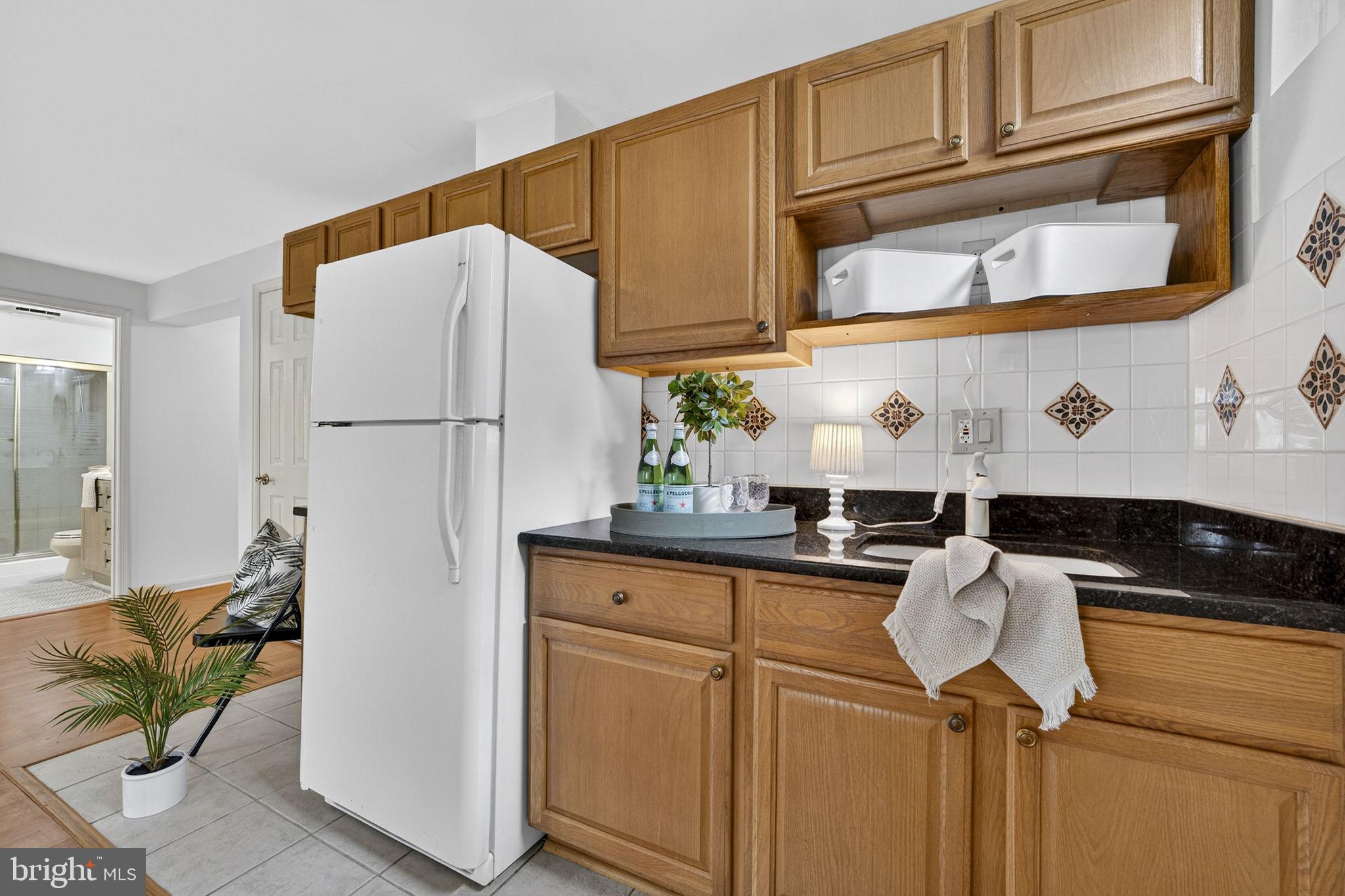 EMERALD CHASE - Residential