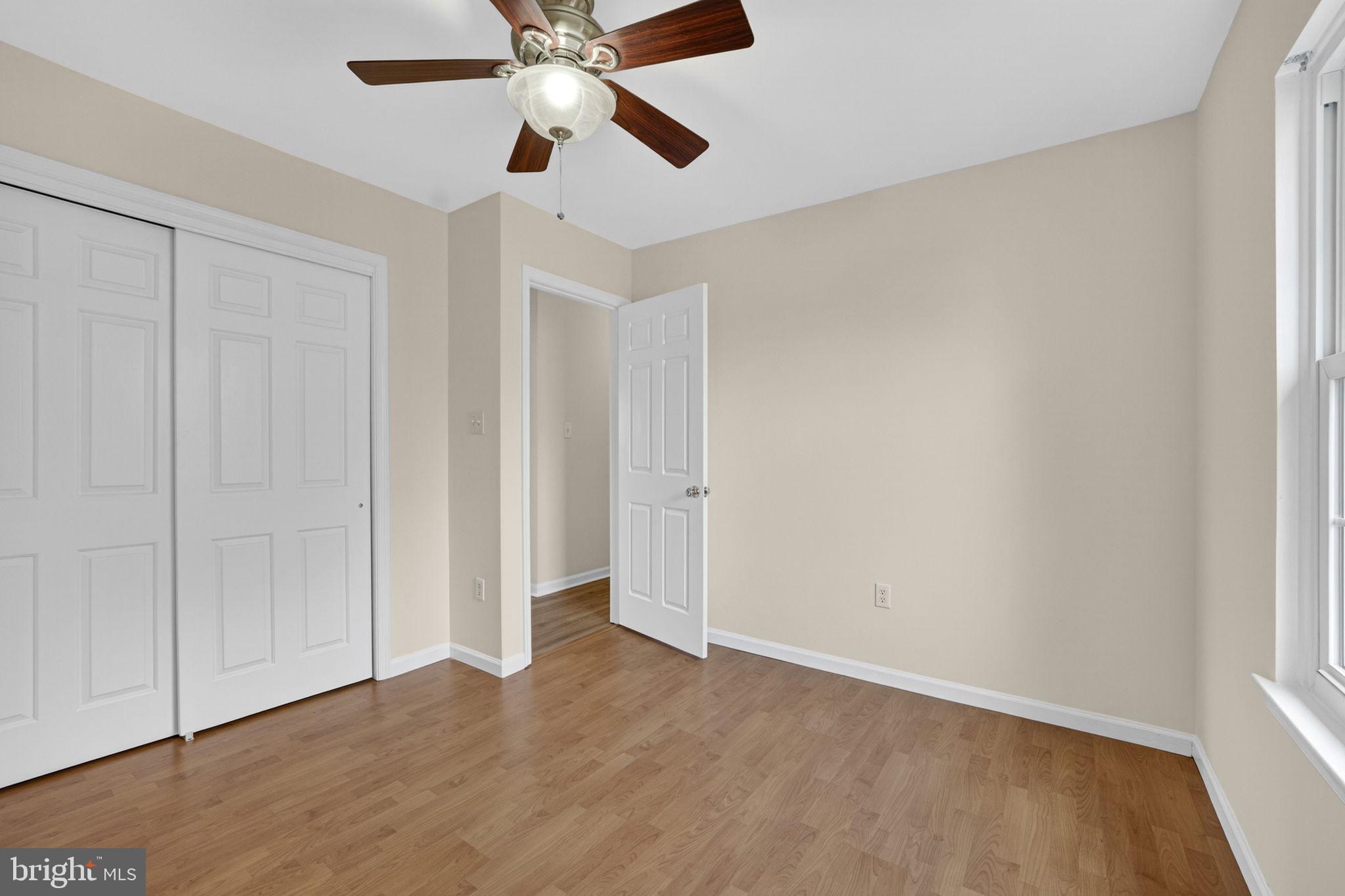 EMERALD CHASE - Residential