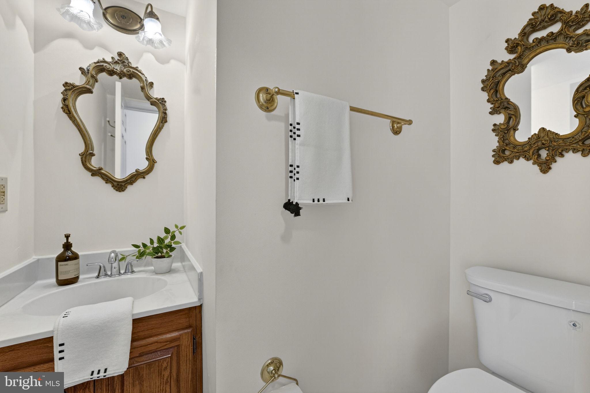 EMERALD CHASE - Residential