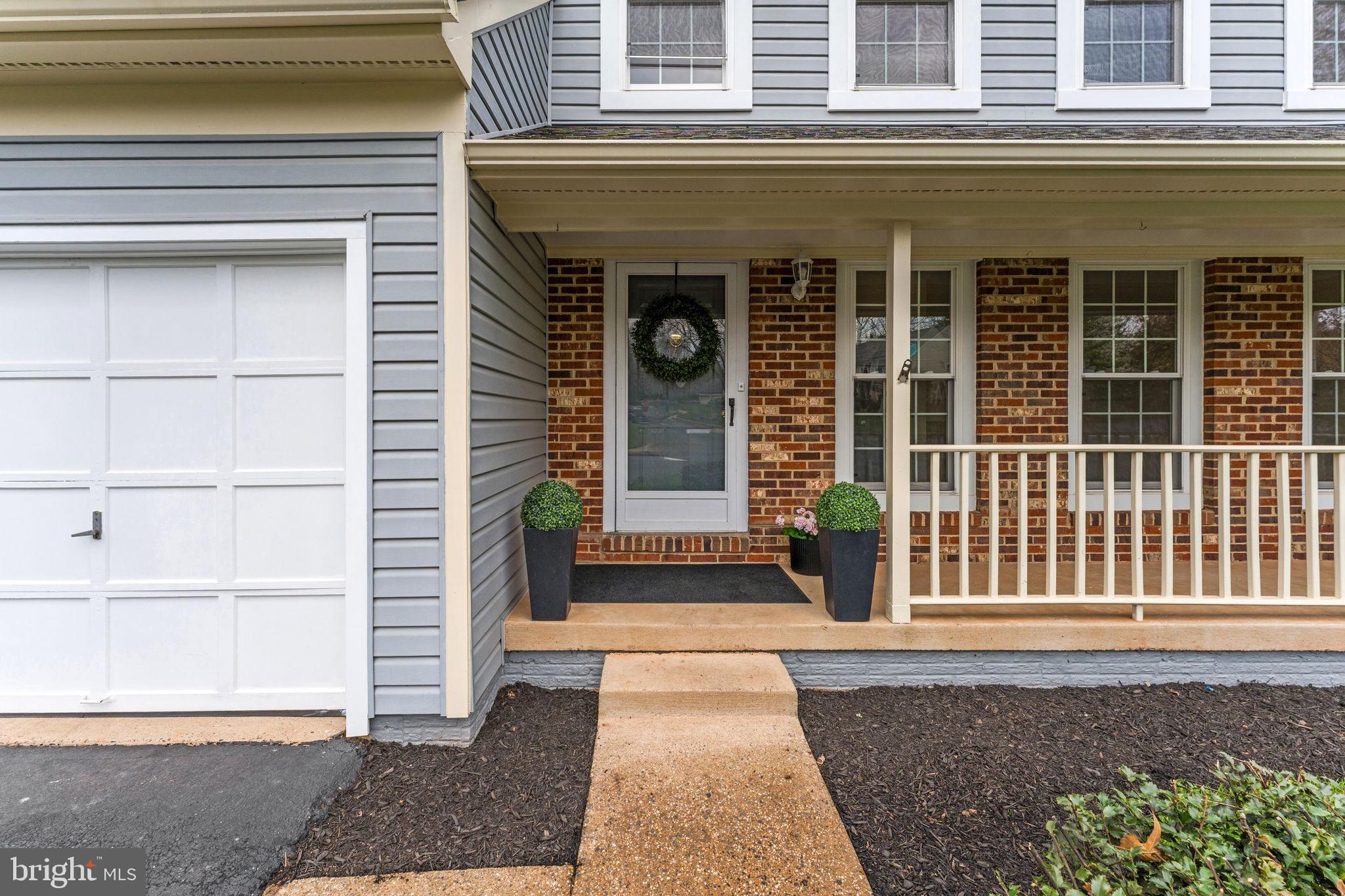 EMERALD CHASE - Residential