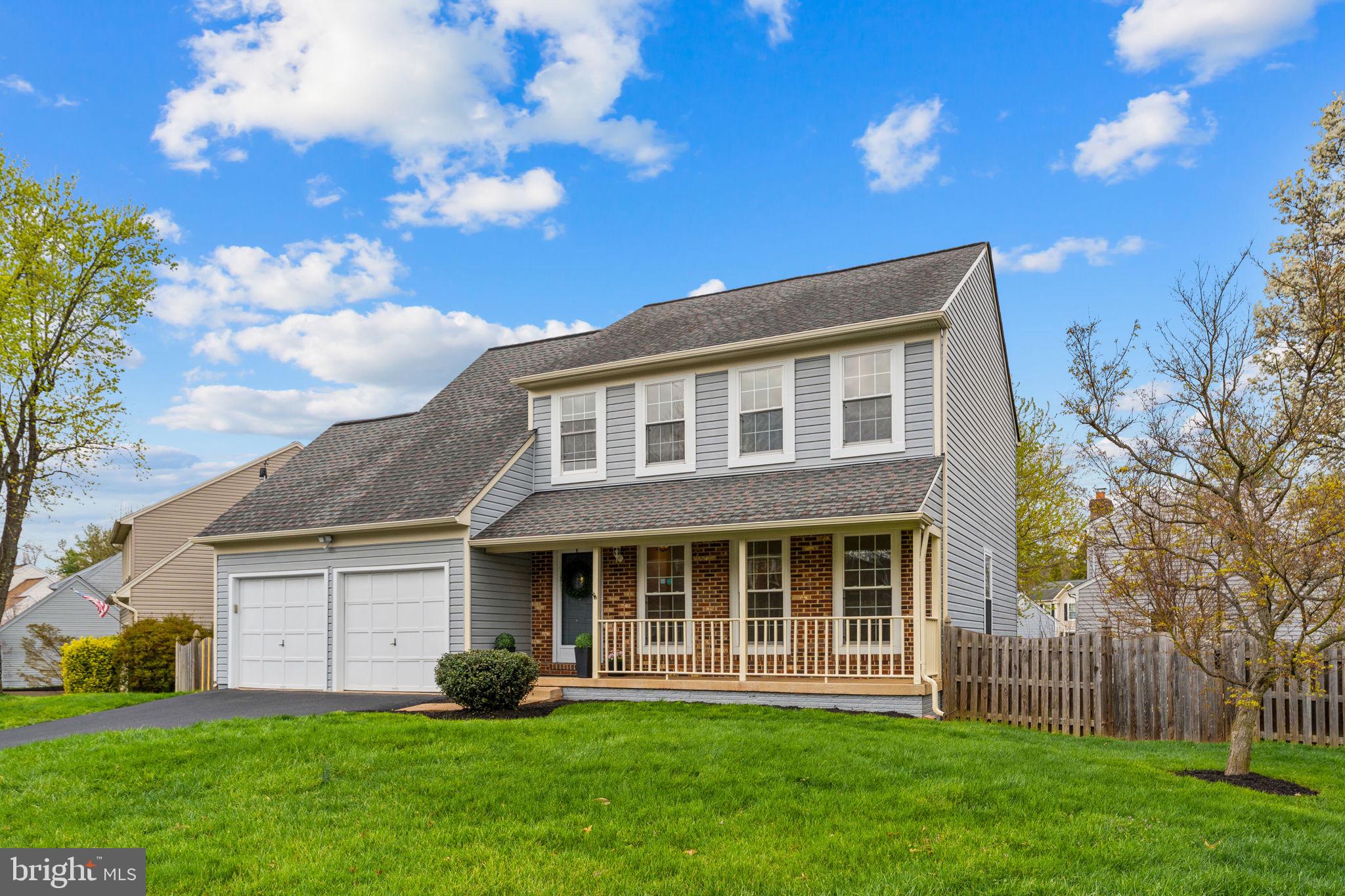 EMERALD CHASE - Residential