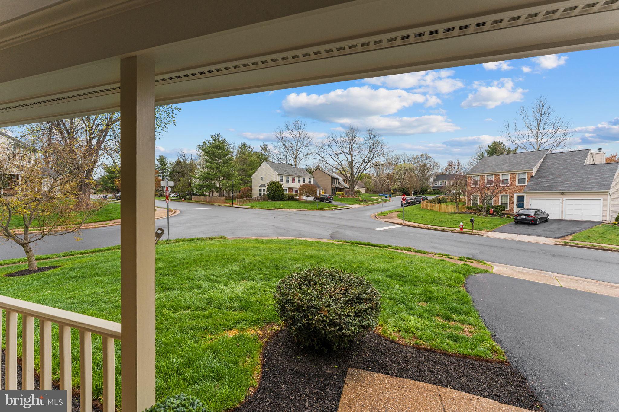 EMERALD CHASE - Residential