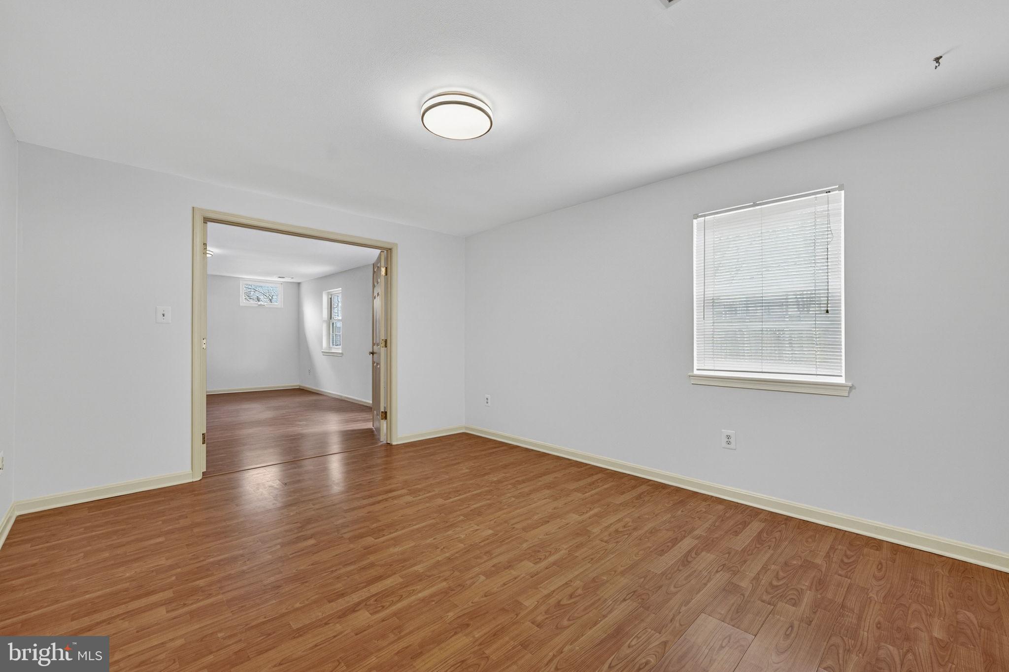 EMERALD CHASE - Residential