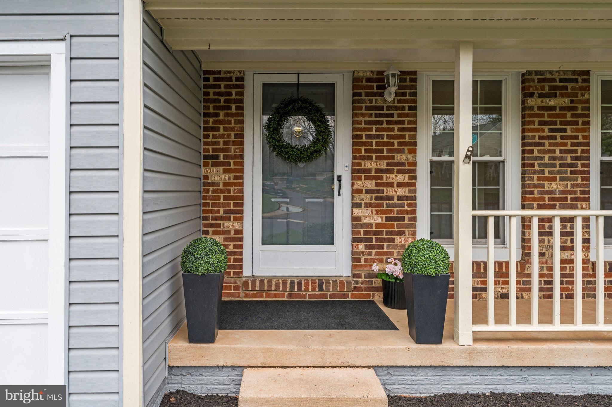 EMERALD CHASE - Residential