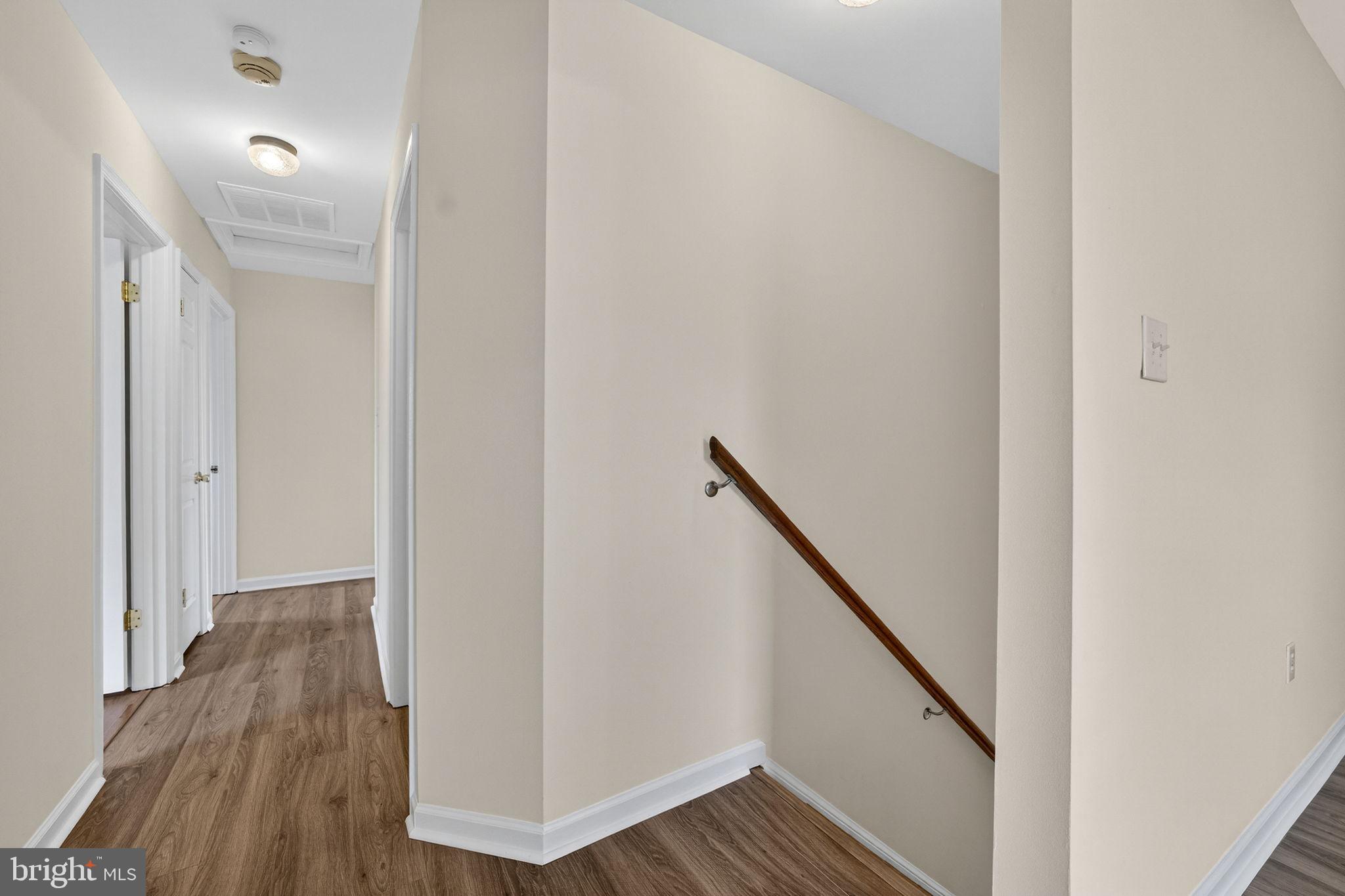 EMERALD CHASE - Residential