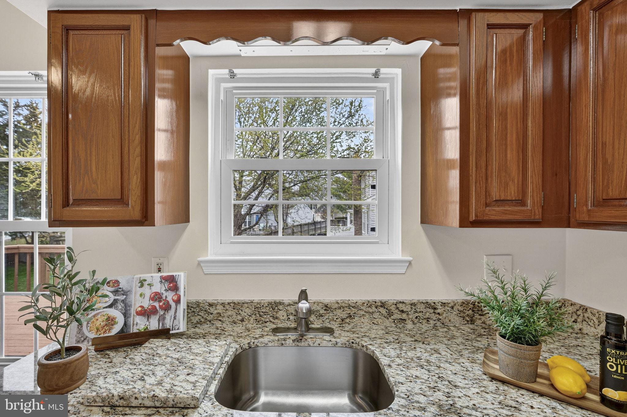 EMERALD CHASE - Residential