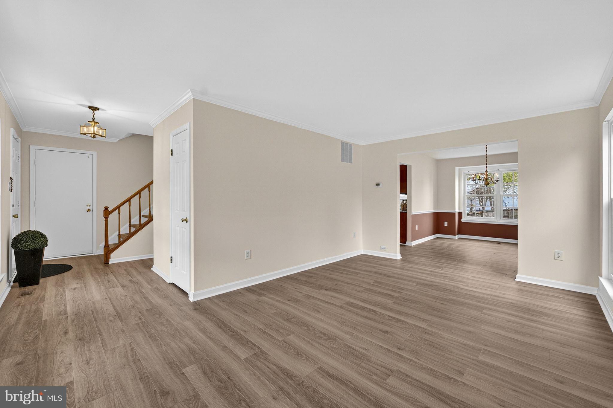 EMERALD CHASE - Residential