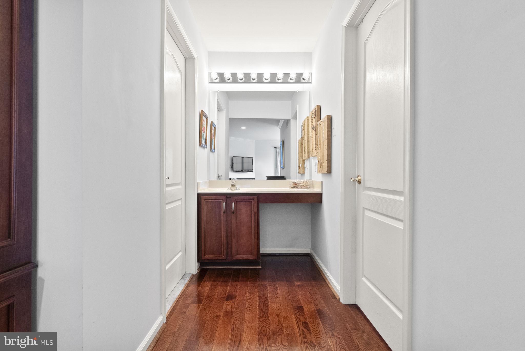 PROVIDENCE OAKS - Residential