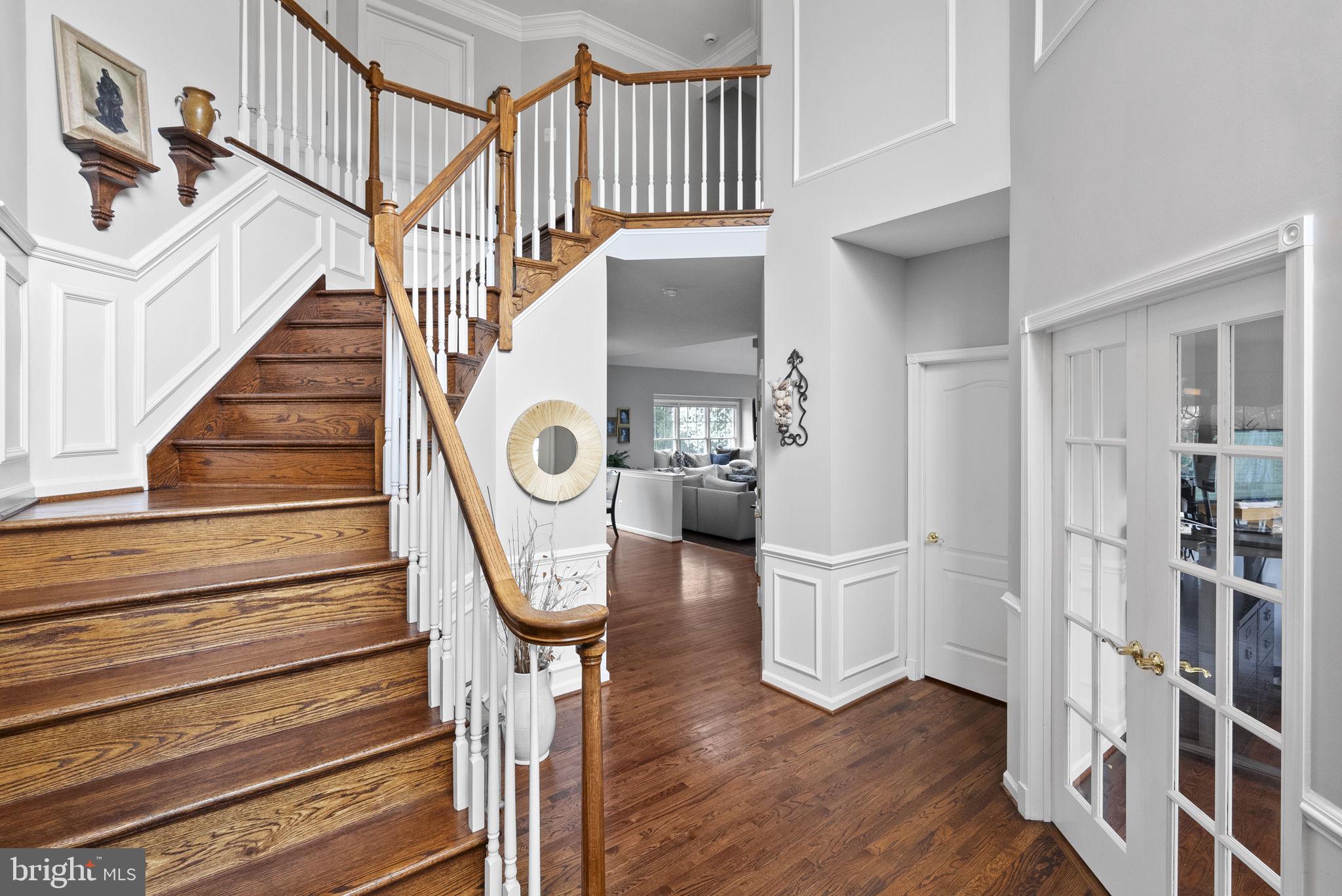 PROVIDENCE OAKS - Residential