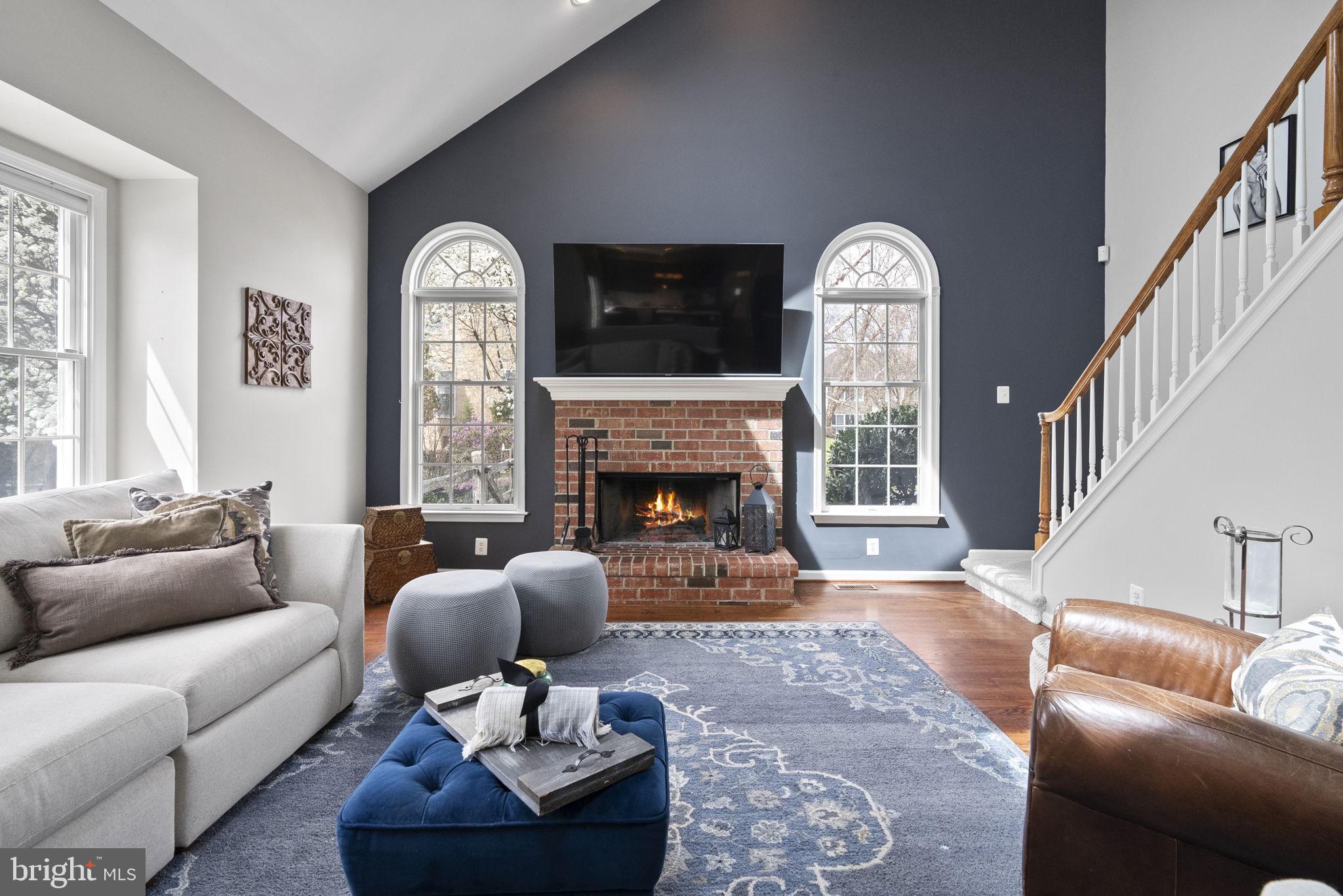 PROVIDENCE OAKS - Residential