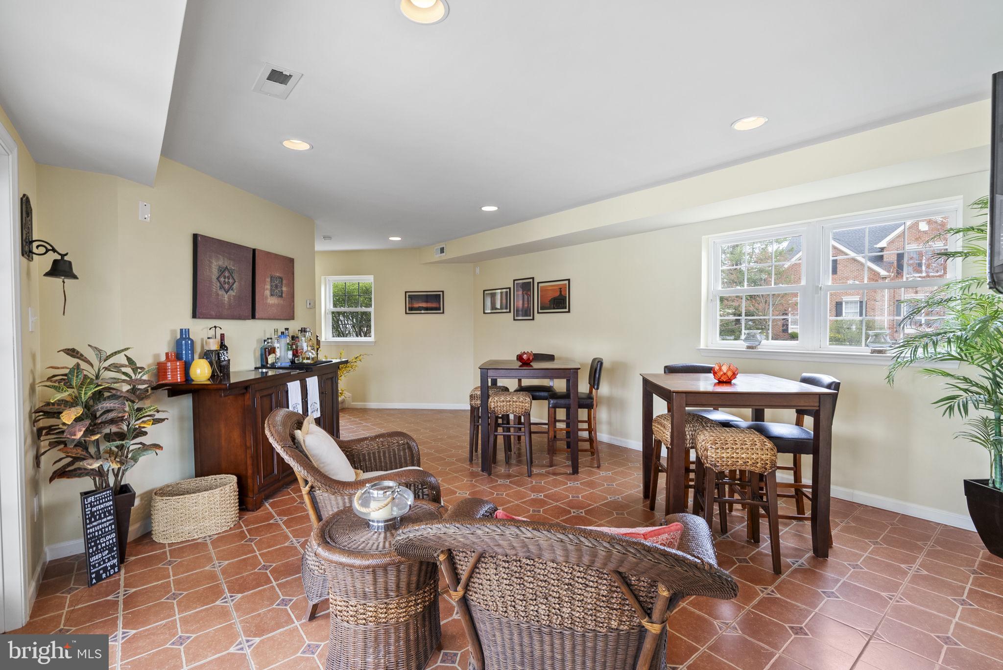 PROVIDENCE OAKS - Residential