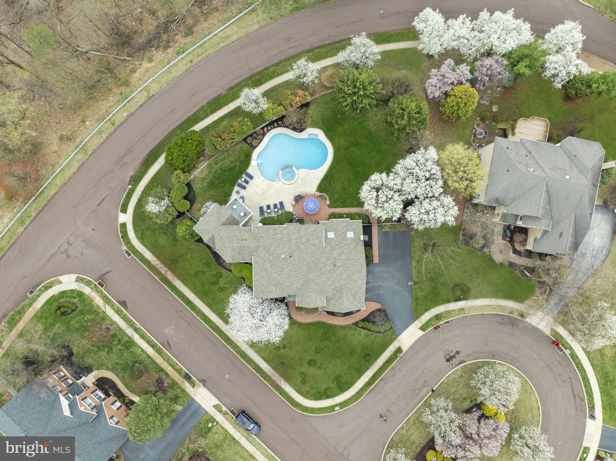 PROVIDENCE OAKS - Residential