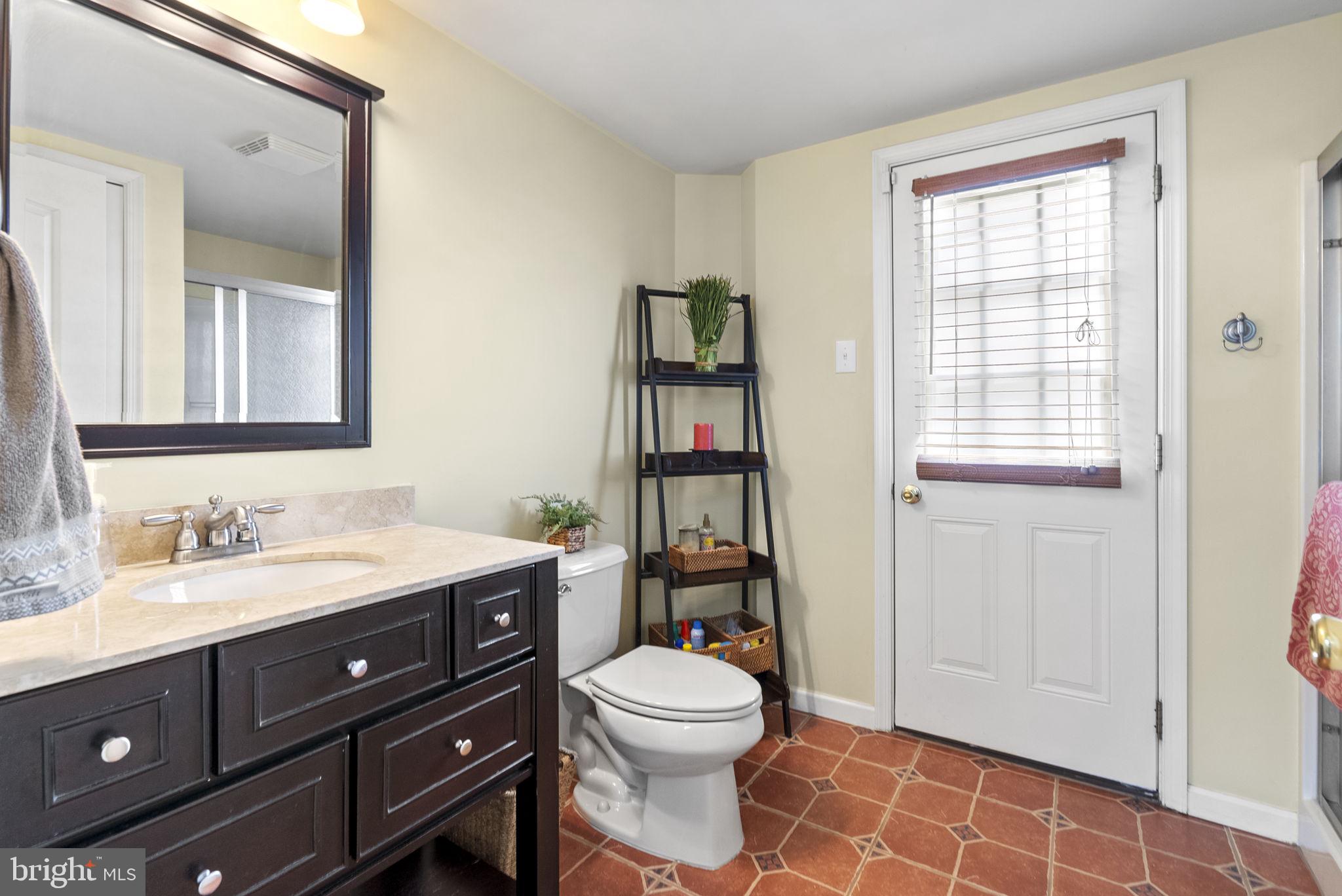 PROVIDENCE OAKS - Residential