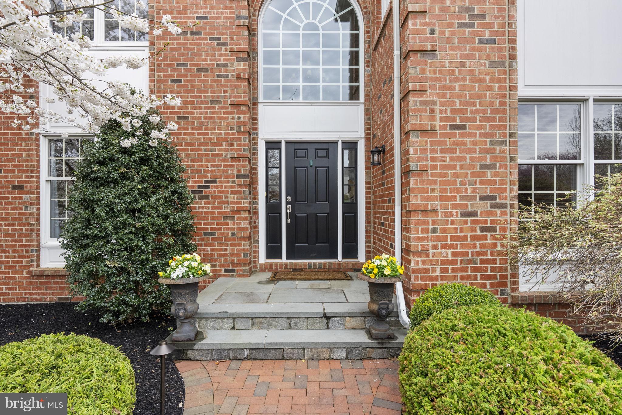 PROVIDENCE OAKS - Residential