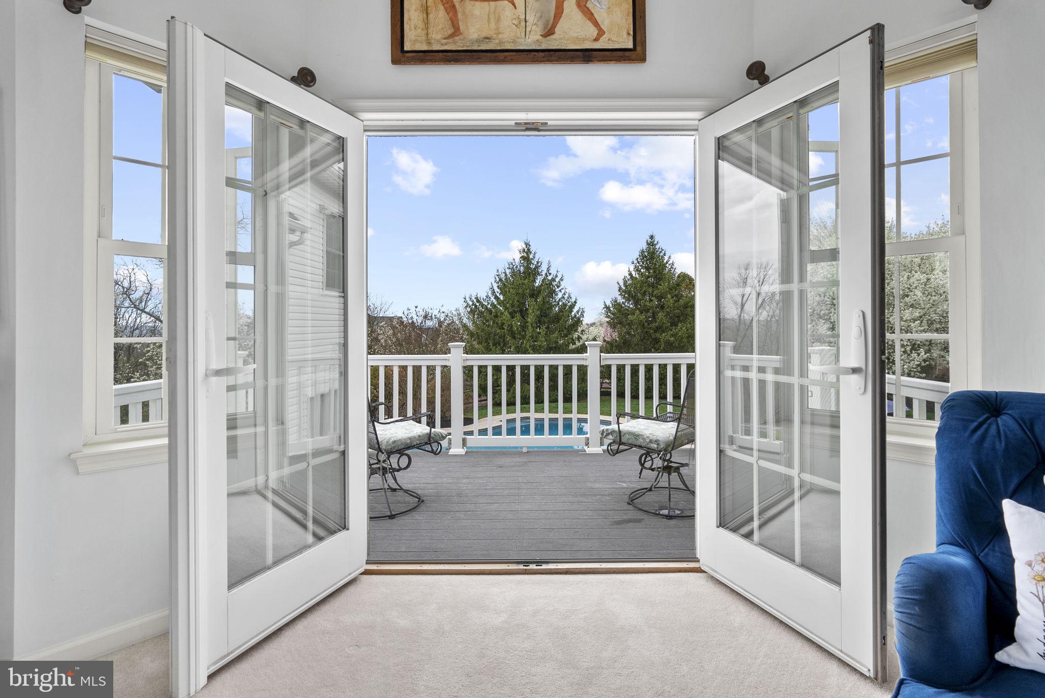 PROVIDENCE OAKS - Residential