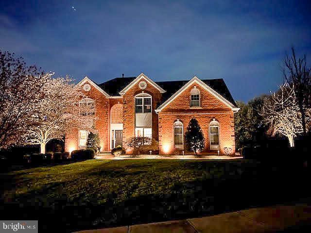 PROVIDENCE OAKS - Residential