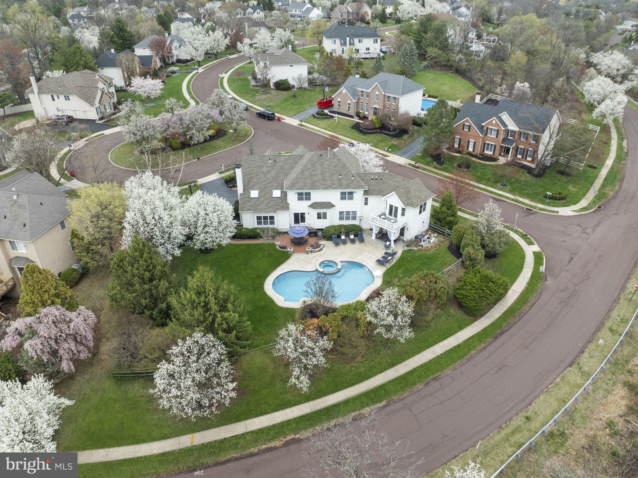 PROVIDENCE OAKS - Residential