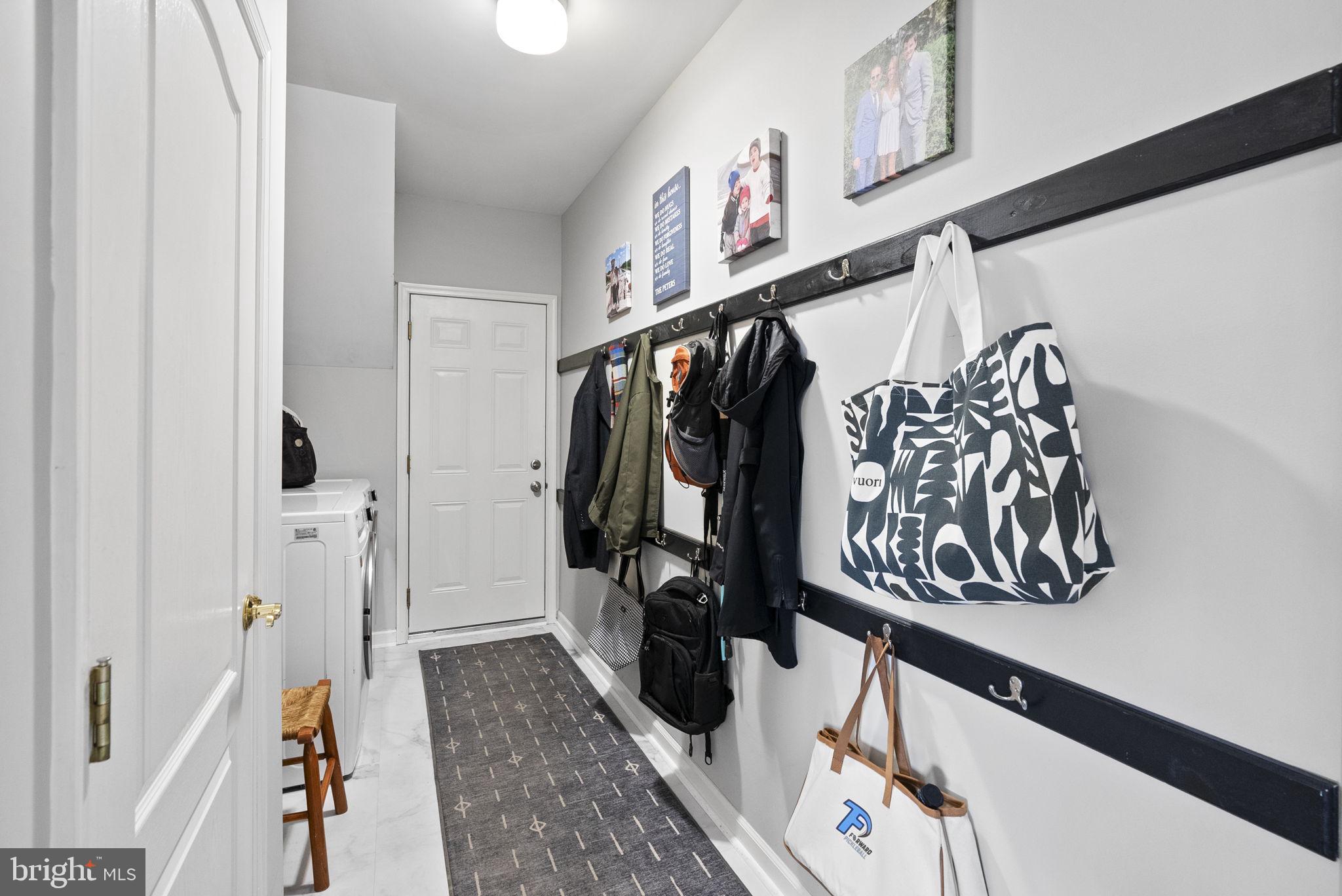 PROVIDENCE OAKS - Residential