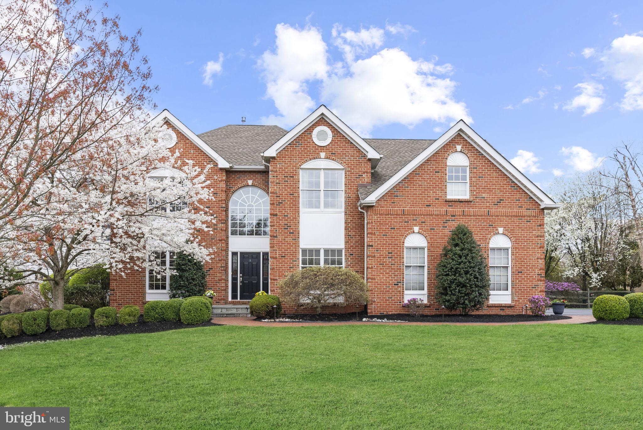 PROVIDENCE OAKS - Residential