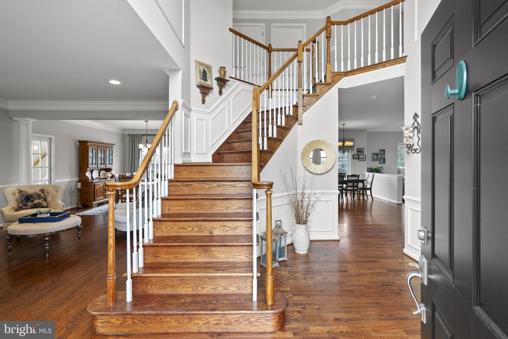 PROVIDENCE OAKS - Residential