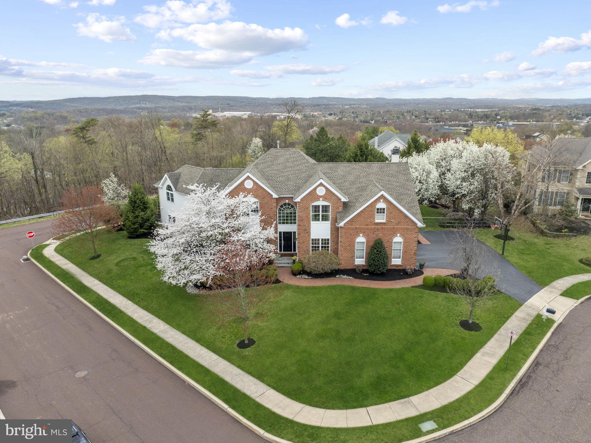 PROVIDENCE OAKS - Residential